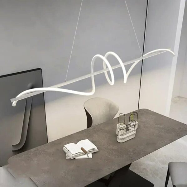 Suspension architecturale aux formes harmonieuses