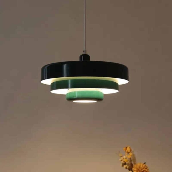 Suspension circulaire design nordique
