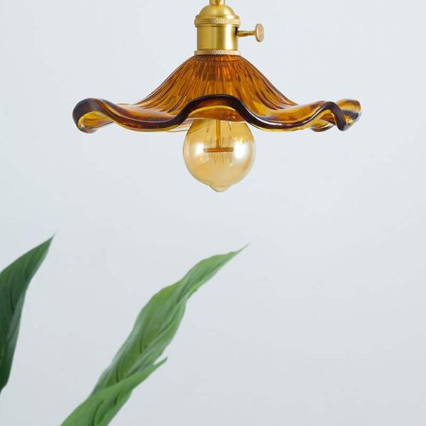 Suspension florale en verre et cuivre