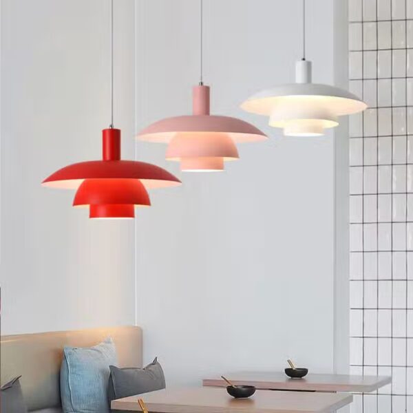 Suspension circulaire contemporaine multi-niveaux