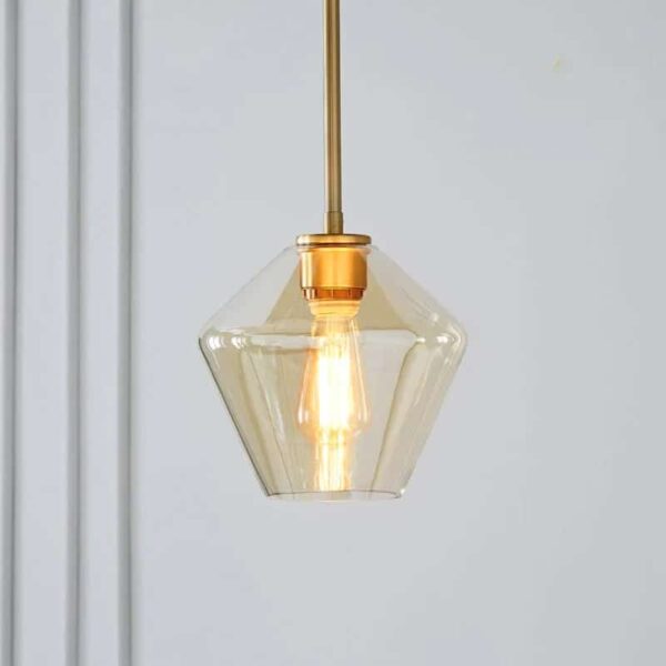 Suspension contemporaine en verre cristallin