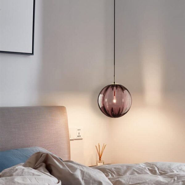 Suspension globe en verre contemporaine