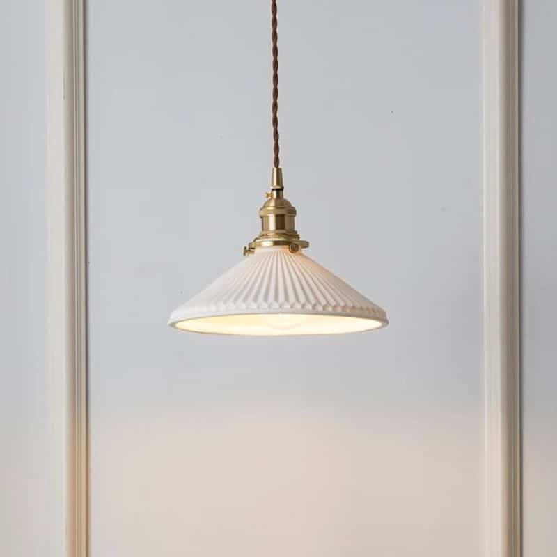 Suspension luminaire en céramique d'inspiration rétro