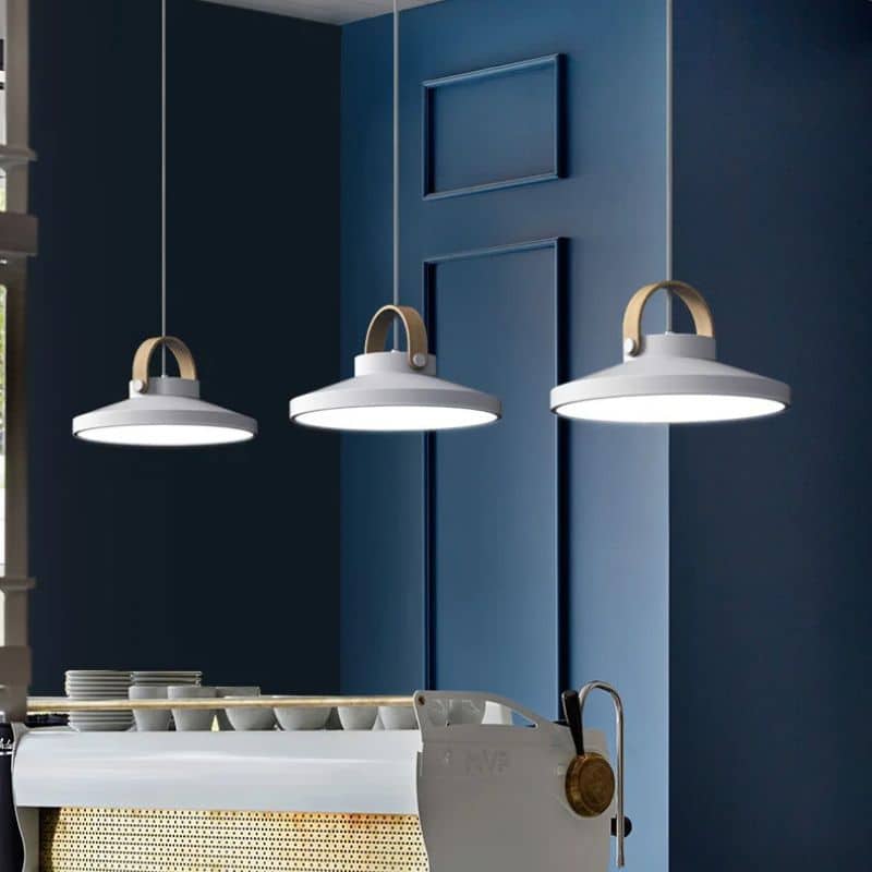 Suspension contemporaine en acier au design nordique