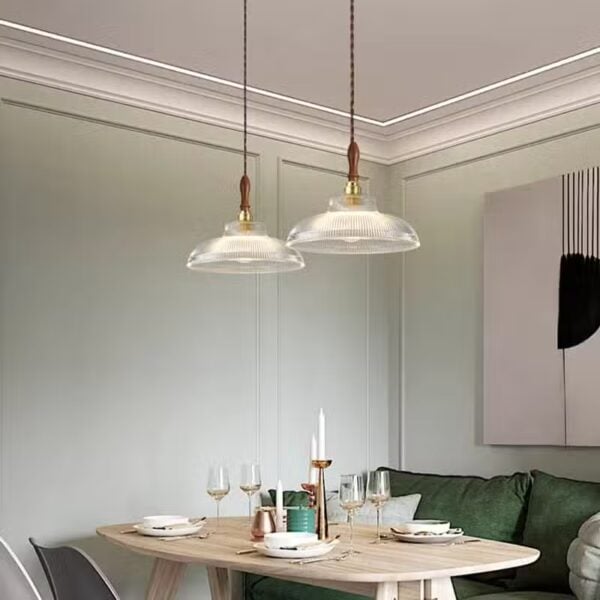 Suspension luminaire en verre soucoupe au design intemporel