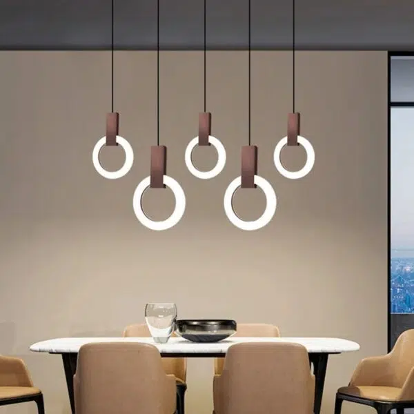 Suspension circulaire en aluminium au design nordique