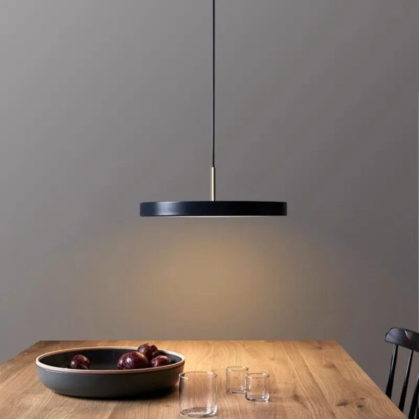 Suspension contemporaine en aluminium brossé