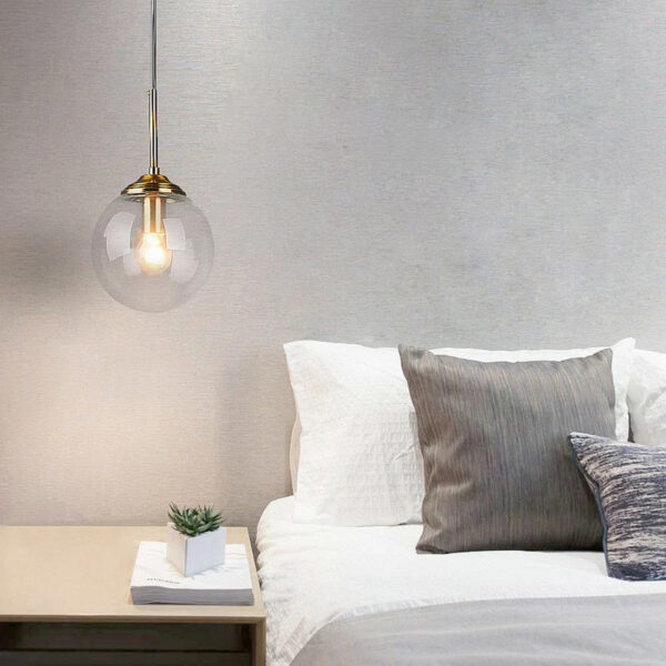 Suspension luminaire en verre soufflé contemporain