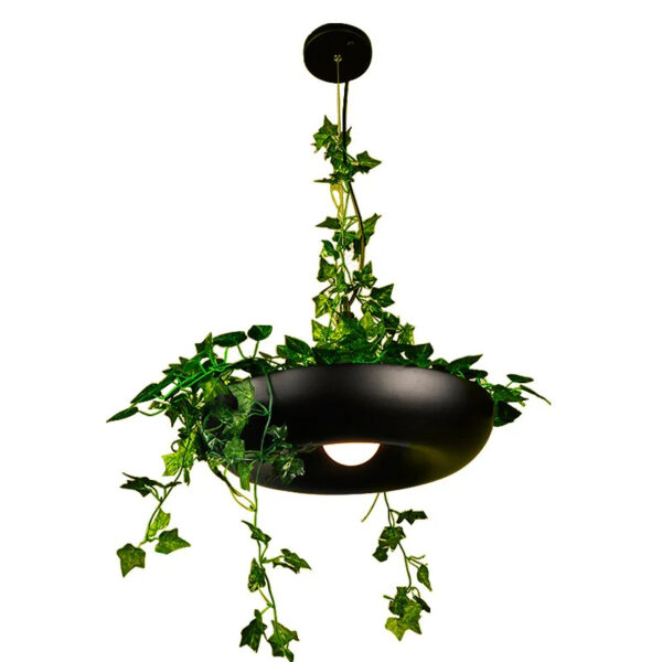 Suspension nordique épurée avec accent végétal naturel