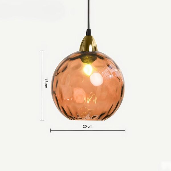 Suspension contemporaine en verre teinté aux accents nordiques