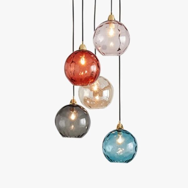 Suspension contemporaine en verre teinté aux accents nordiques