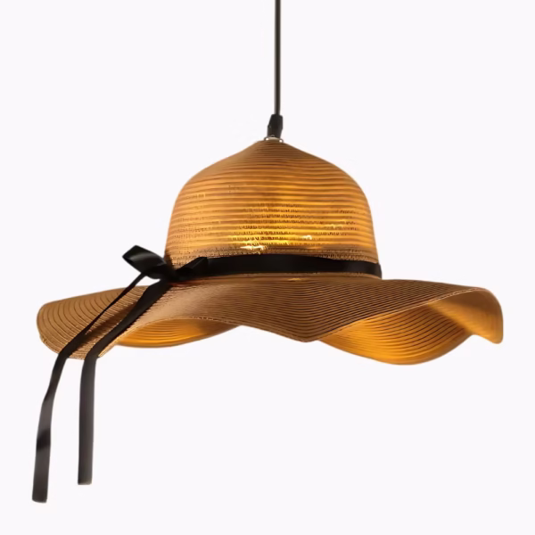 Hanglamp van natuurlijk rotan met vintage hoedenontwerp