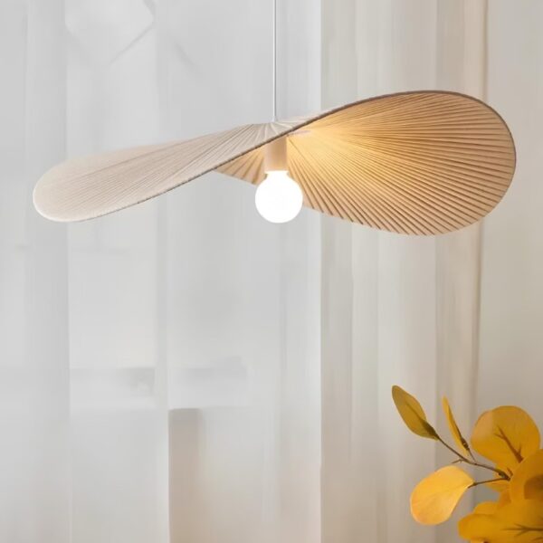 Suspension textile contemporaine au design chapeau