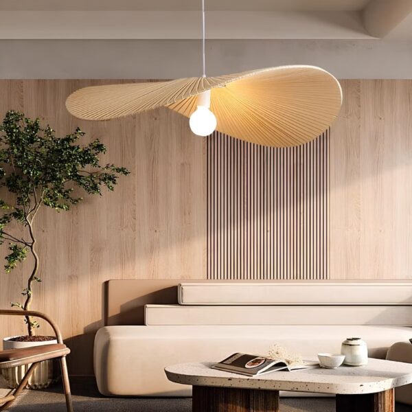 Suspension textile contemporaine au design chapeau