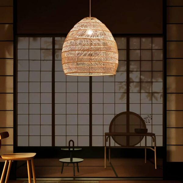 Suspension Artisanale en Rotin d'Inspiration Orientale