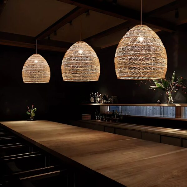 Suspension Artisanale en Rotin d'Inspiration Orientale