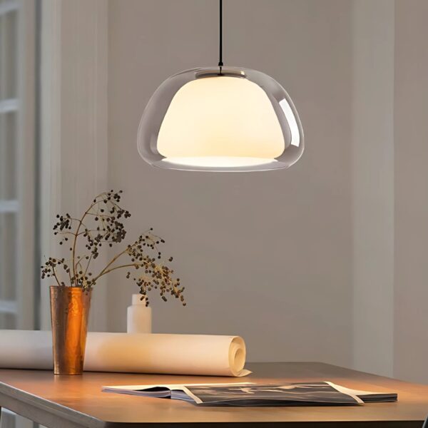 Suspension Contemporaine en Verre d'Inspiration Nordique