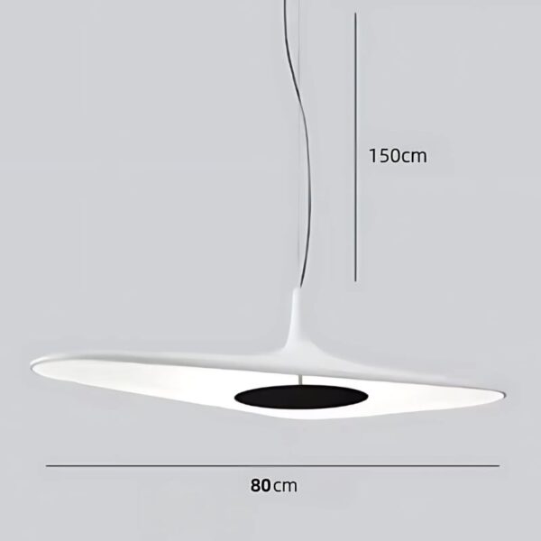 Suspension design en résine blanche d'inspiration nordique
