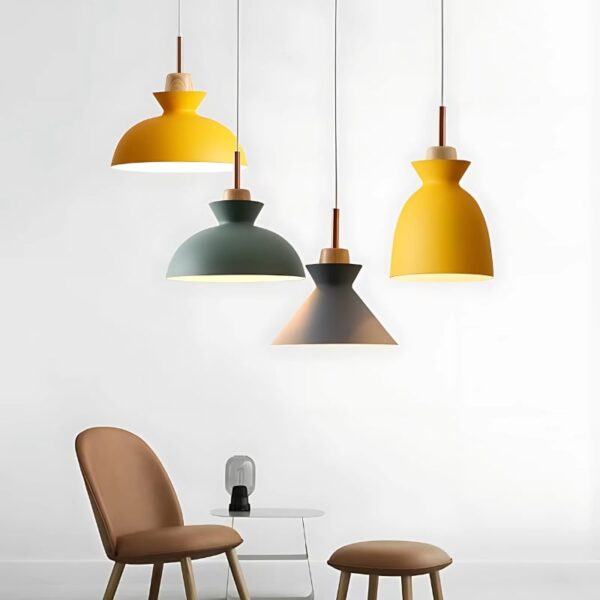 Suspension luminaire design nordique bois et couleur