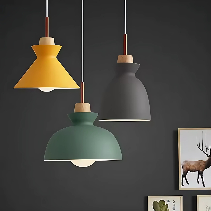 Suspension luminaire design nordique bois et couleur
