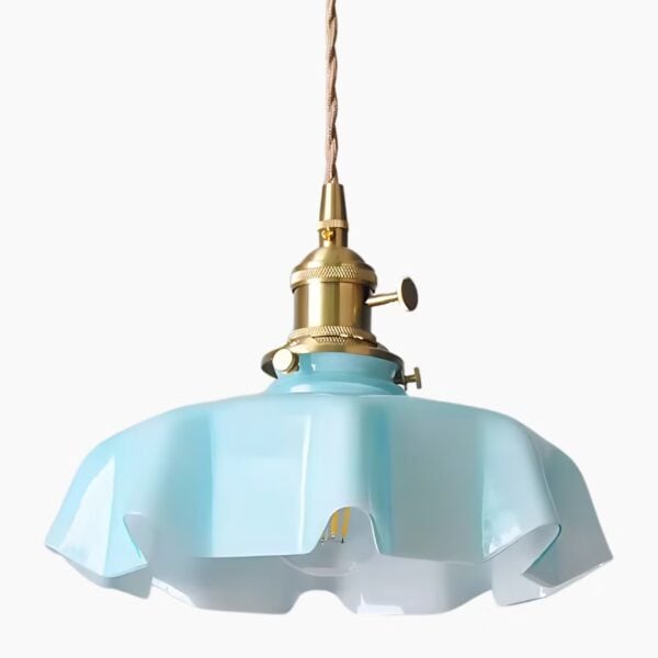 Glazen hanglamp met bloemen in Scandinavische stijl