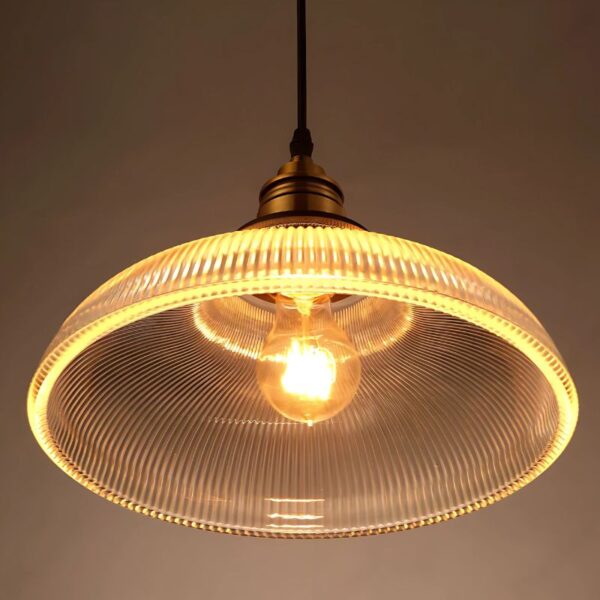 Suspension lumineuse en verre texturé