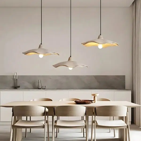 Suspension artisanale en pierre d'inspiration orientale