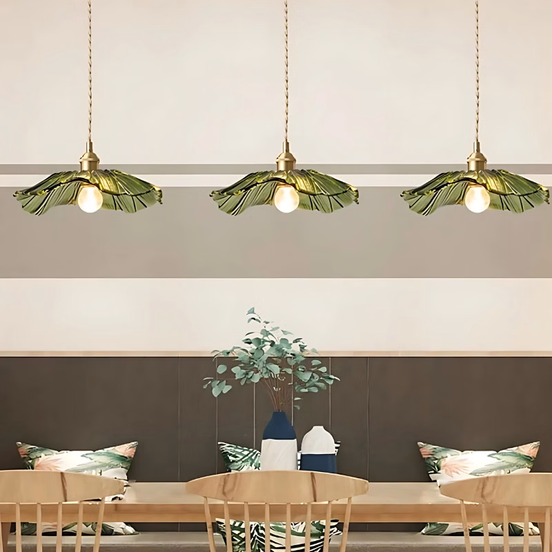 Suspension Florale en Verre Artisanal
