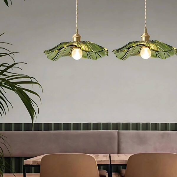 Suspension Florale en Verre Artisanal