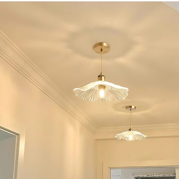 Suspension Florale en Verre Artisanal