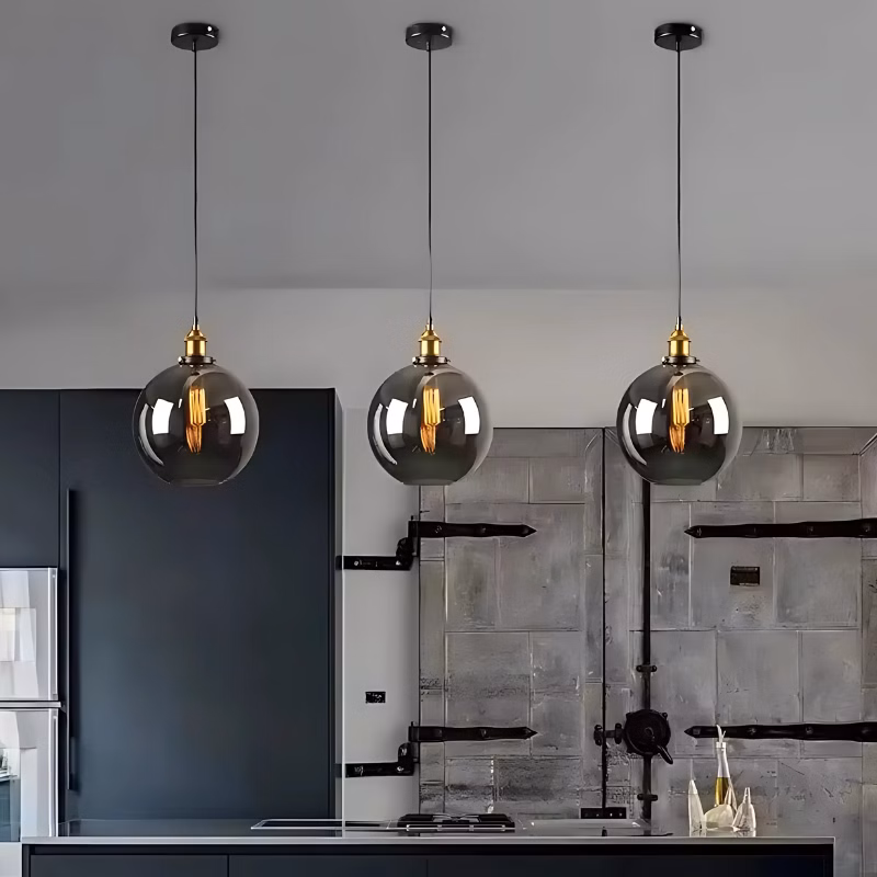 Suspension luminaire sphérique en verre au design rétro