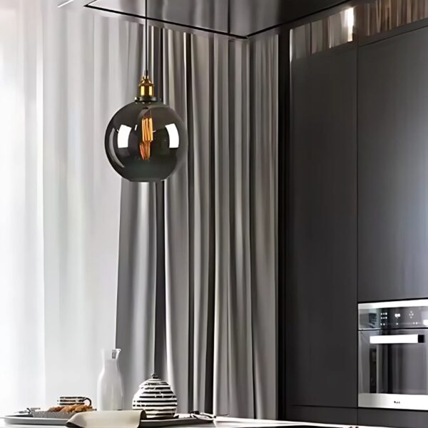 Suspension luminaire sphérique en verre au design rétro