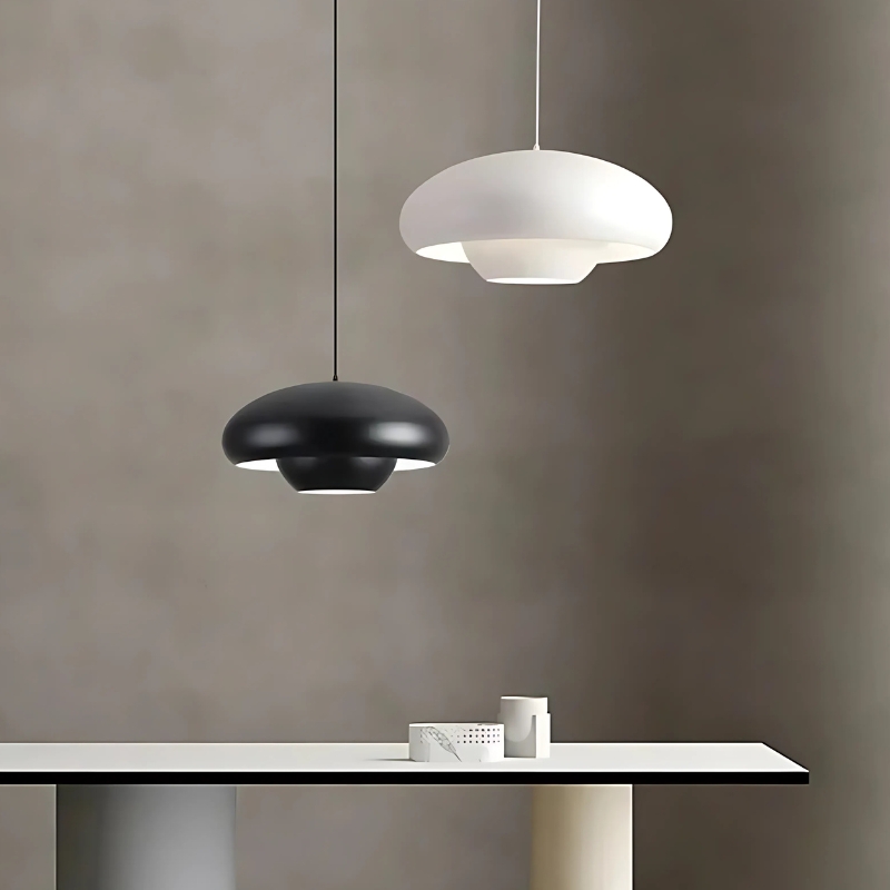 Suspension Lumineuse Épurée d'Inspiration Nordique